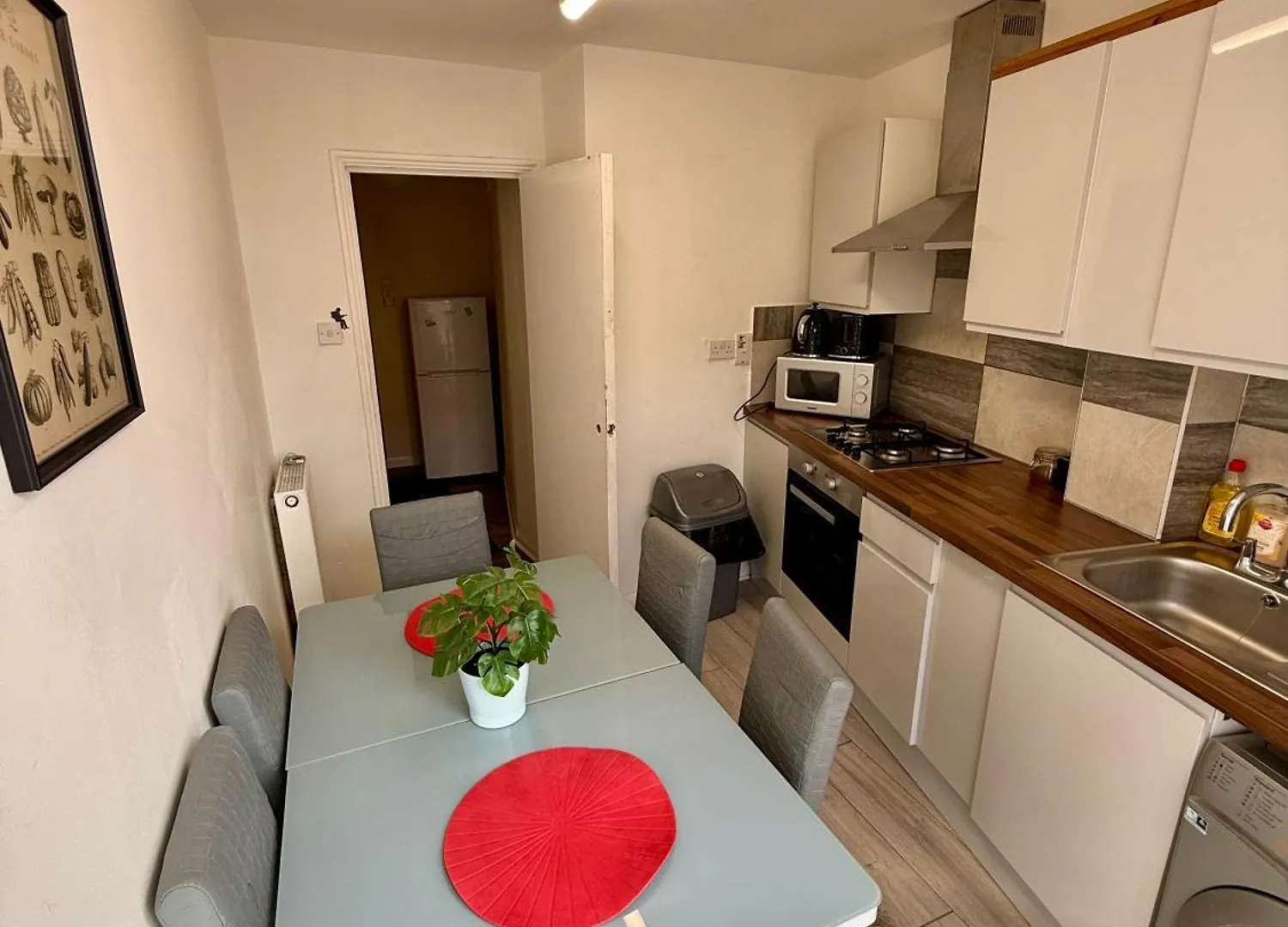 Enormous Family Flat Apartment London
